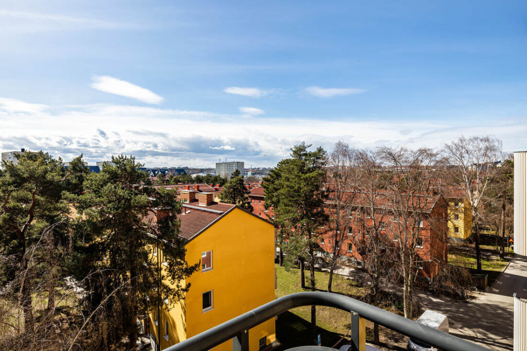 Plattsättning marksten & kanten parkeringsplats. Norra Djurgården Hjorthagen Stockholm