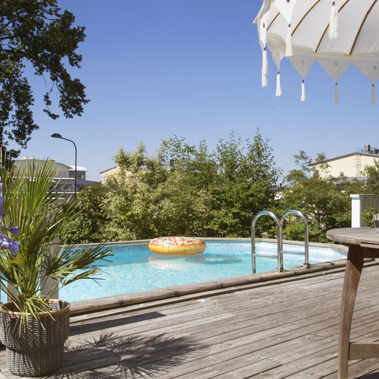 Bygga pool vallentuna 745x745