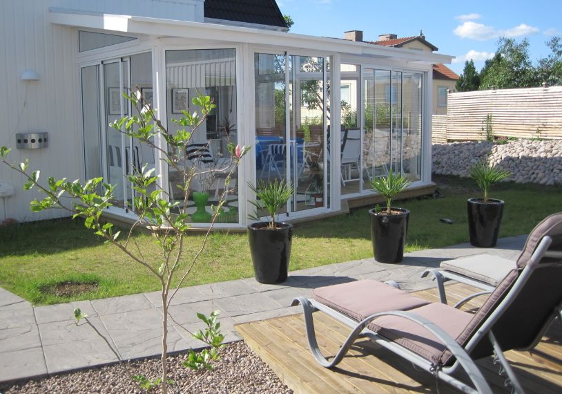 Läggning av Sten runt Bostadshus. Vallentuna Gröndal